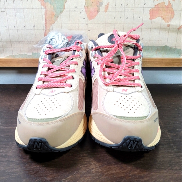 BRAND NEW New Balance 2002R Hiking Pack Beige Men's Size 11.0 - Picture 2 of 7